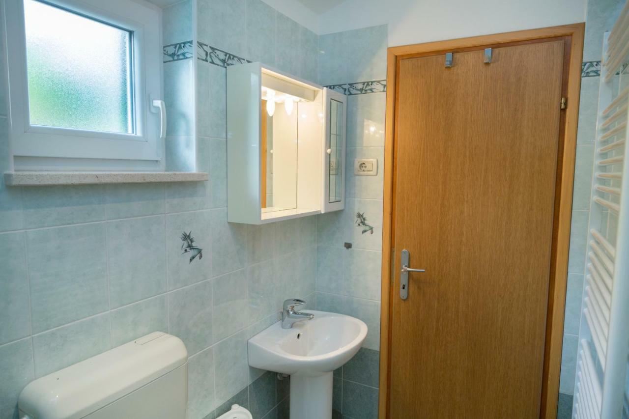 Apartments Tinka Брсеч Экстерьер фото