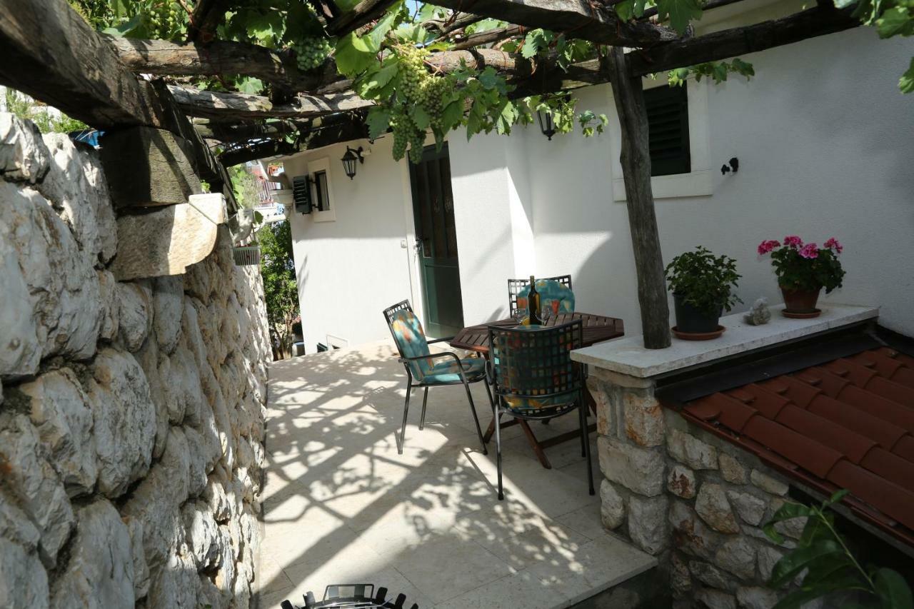 Apartments Tinka Брсеч Экстерьер фото